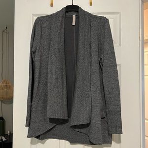 Athleta Pranayama cardigan, charcoal heather grey, size petite large